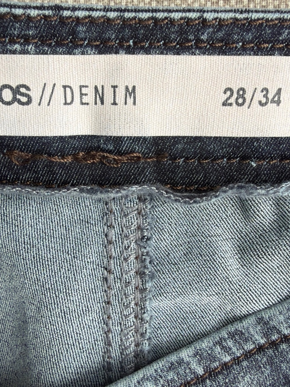 ASOS High-Rise Acid Wash Jeans - Dark Blue - Picture 6 of 9
